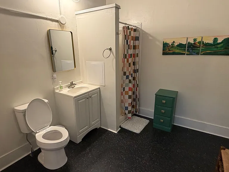 504 N Person St — Photo 27