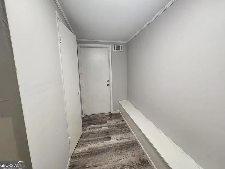 917 Oakview Ave #E — Photo 13