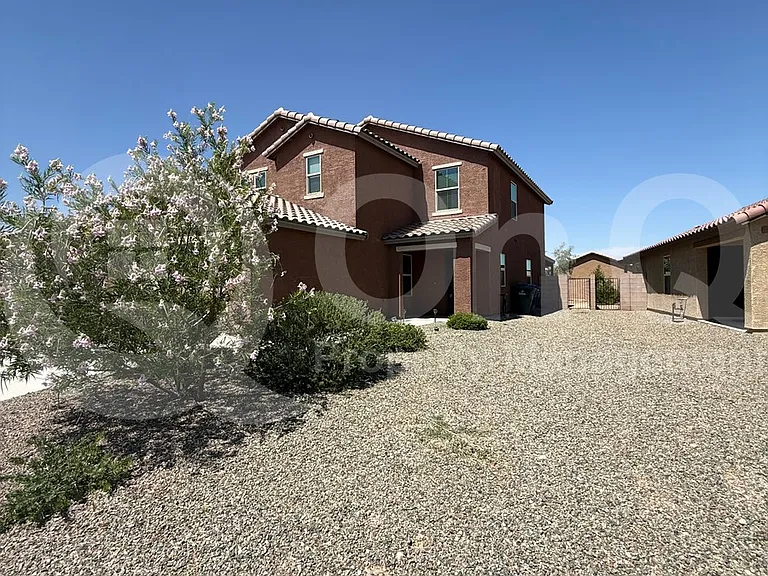 8811 E Stone Meadow Cir — Photo 2