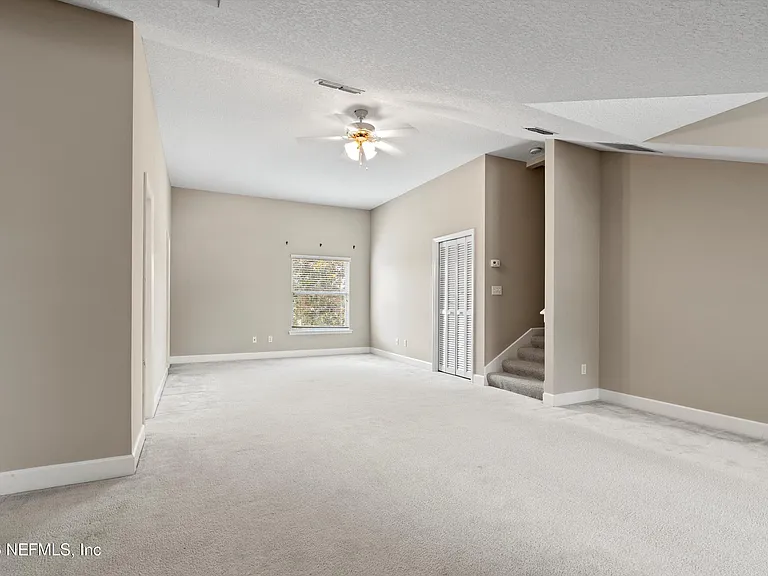 7610 Sentry Oak Cir W — Photo 27