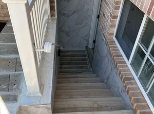 35 Darnell Ln #B, Staten Island, NY 10309