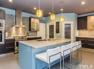 902 Kennesaw Ct, Hillsborough, NC 27278