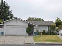1st image of 2915 Begonia St