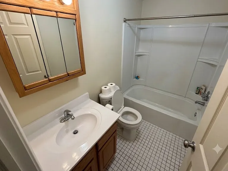 212 Glen Ave #2 — Photo 9