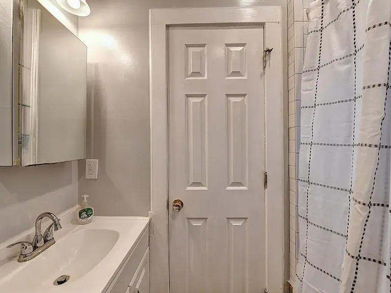 1179 Francis St NW — Photo 31