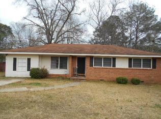 1721 N Jefferson St NE, Milledgeville, GA 31061