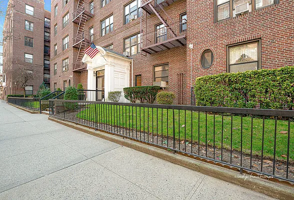 73-20 Austin Street #4O in Forest Hills, Queens | StreetEasy 73-20 Austin Street #4O in Forest Hills, Queens | StreetEasy