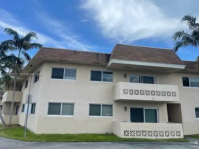 Villagio At Palmetto Bay — Photo 3