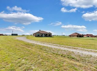 652 County Road 4213, Decatur, TX 76234