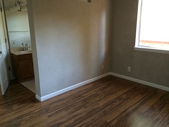 In law suite with full bath 