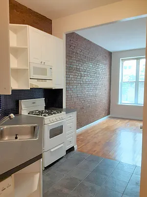 Rented by Brown Harris Stevens | media 10