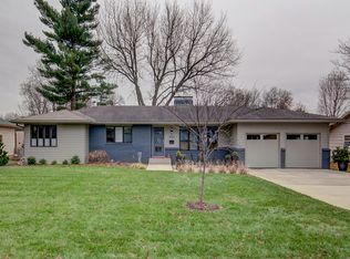 2702 E Crestview St, Springfield, MO 65804