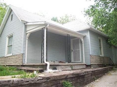 1st image of 4014 E 11th St