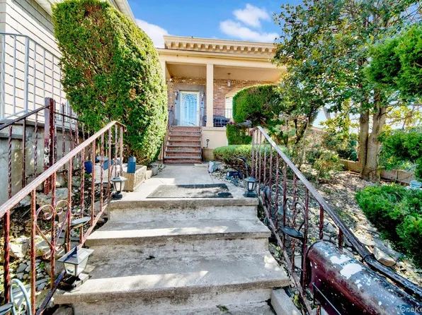 3252 Waterbury Avenue, Bronx, NY 10465