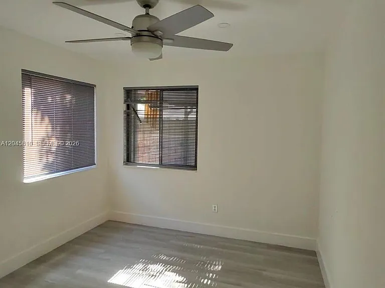 1430 SW 85th Ter — Photo 13