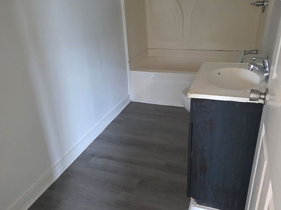 1st image of 725 Chilhowee St #2