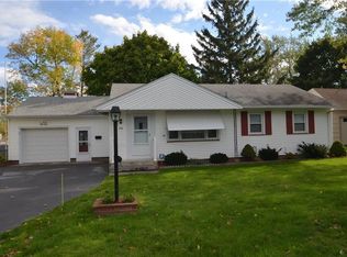 58 Ironwood Dr, Rochester, NY 14616