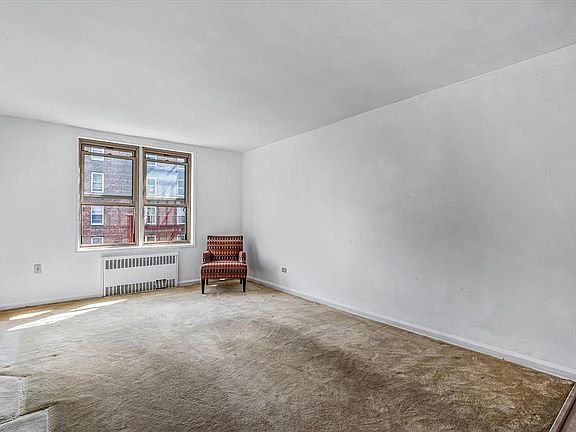 2nd image of 6725 Clyde St APT 5C