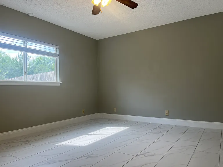 8131 Grand Bnd — Photo 13