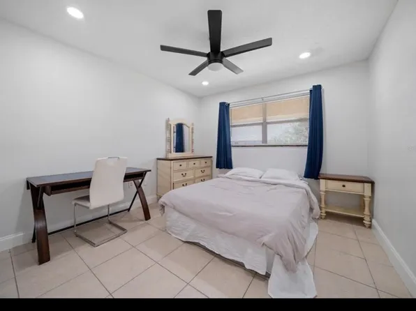 10038 62nd Ter N APT 17, Saint Petersburg, FL 33708