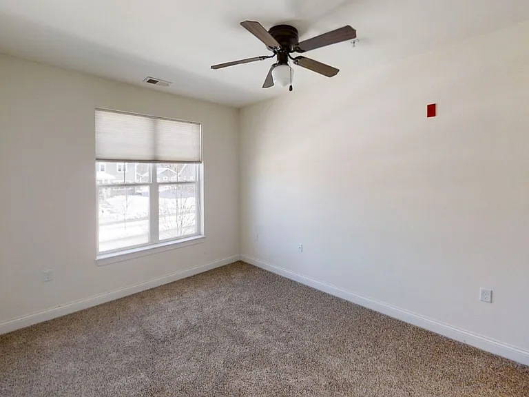 Delafield Woods Apartments — Photo 58