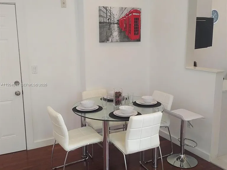 750 Jefferson Ave #7 — Photo 7