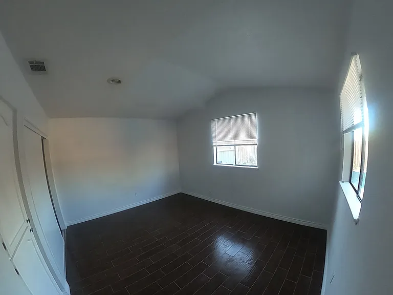 8461 Satinwood Ave — Photo 10