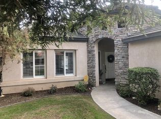 908 Windsor Park Dr, Bakersfield, CA