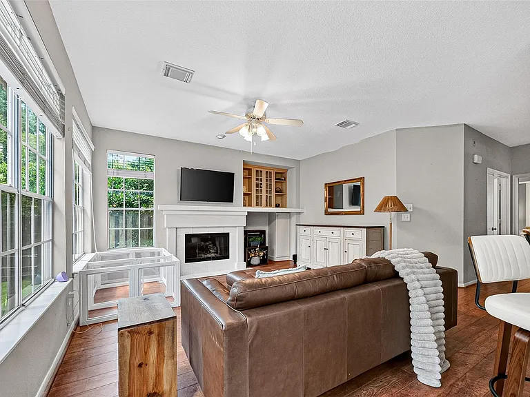 150 Wisteria Walk Cir — Photo 24