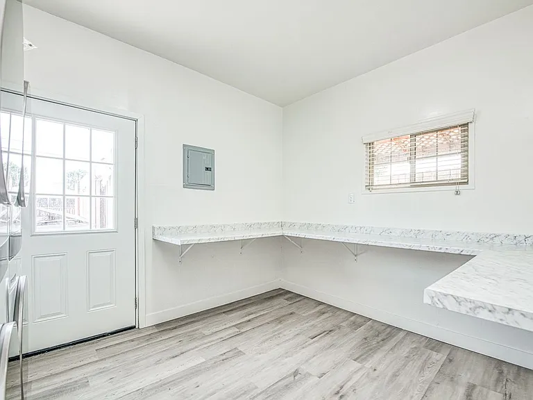 245 Minnewawa Ave #A — Photo 23