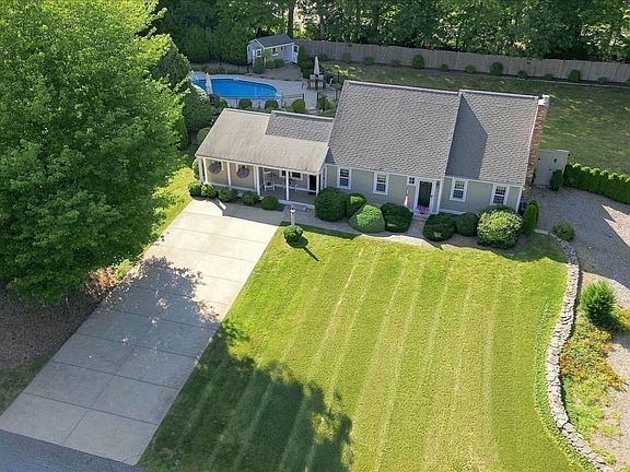 5th image of 3 Copper Beech Dr