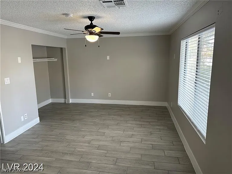 1887 Apricot Ct — Photo 12