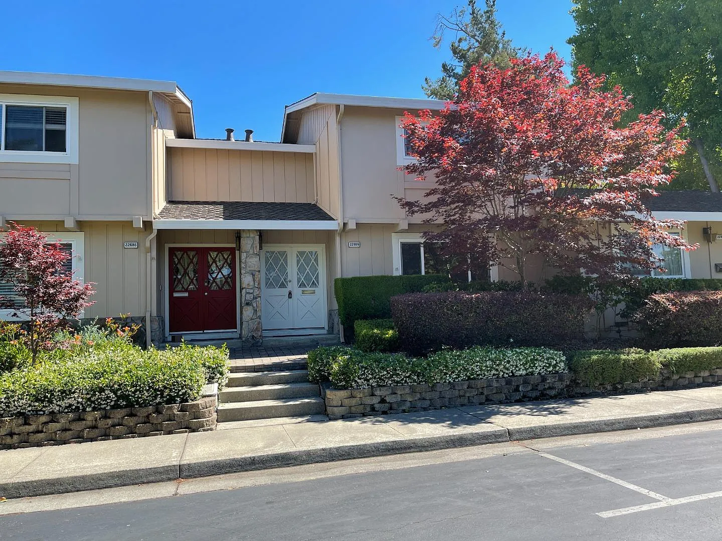 22696 Royal Oak Way photo 1