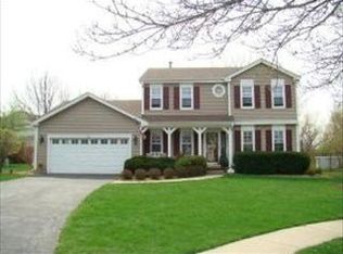 685 Auburn Ct, Crystal Lake, IL 60014