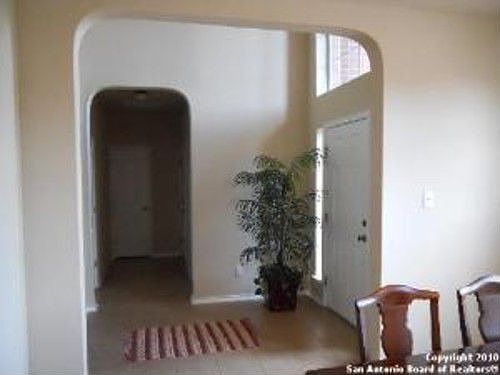 4th image of 15411 Finch Cir