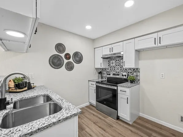 2333 Sherry St, Arlington, TX 76014