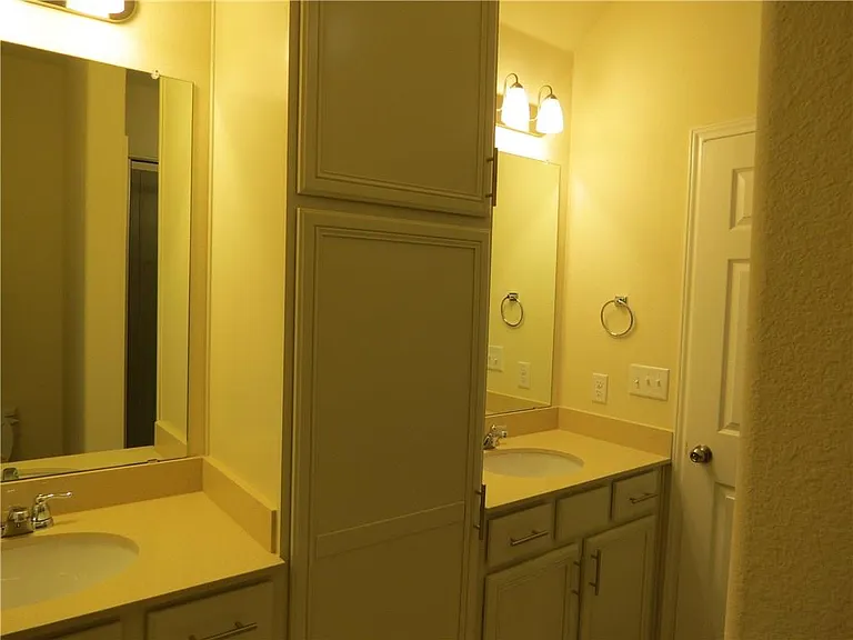 2304 S Lakeline Blvd #432 — Photo 14