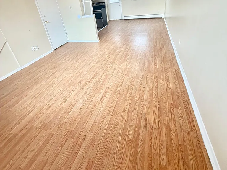 75 Fairview Ave #D — Photo 3