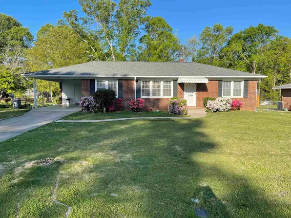 109 Loche Adele Dr, Spartanburg, SC 29307