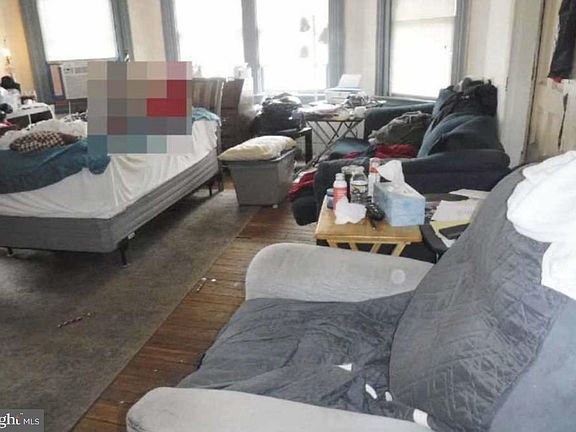 2nd image of 63 W Greenwood Ave