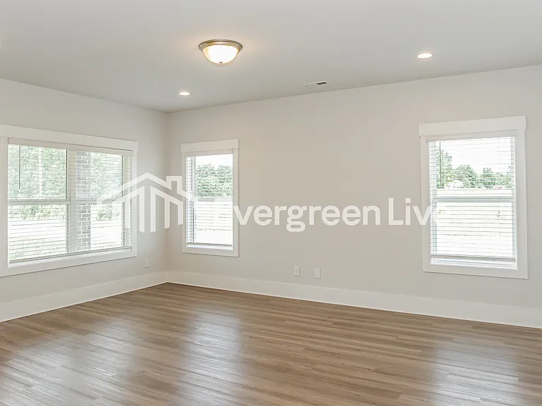 27497 McKenna Dr — Photo 3