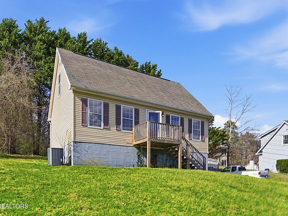 3rd image of 1417 Wilson Rd