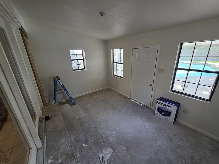 4301 Southridge Dr — Photo 5