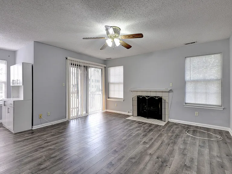 12928 Daybreak Cir — Photo 5