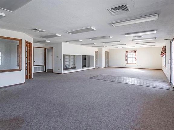 5th image of 314 N Clarady St