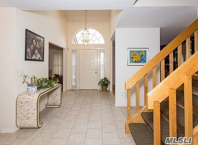 2nd image of 93 Hunt Dr