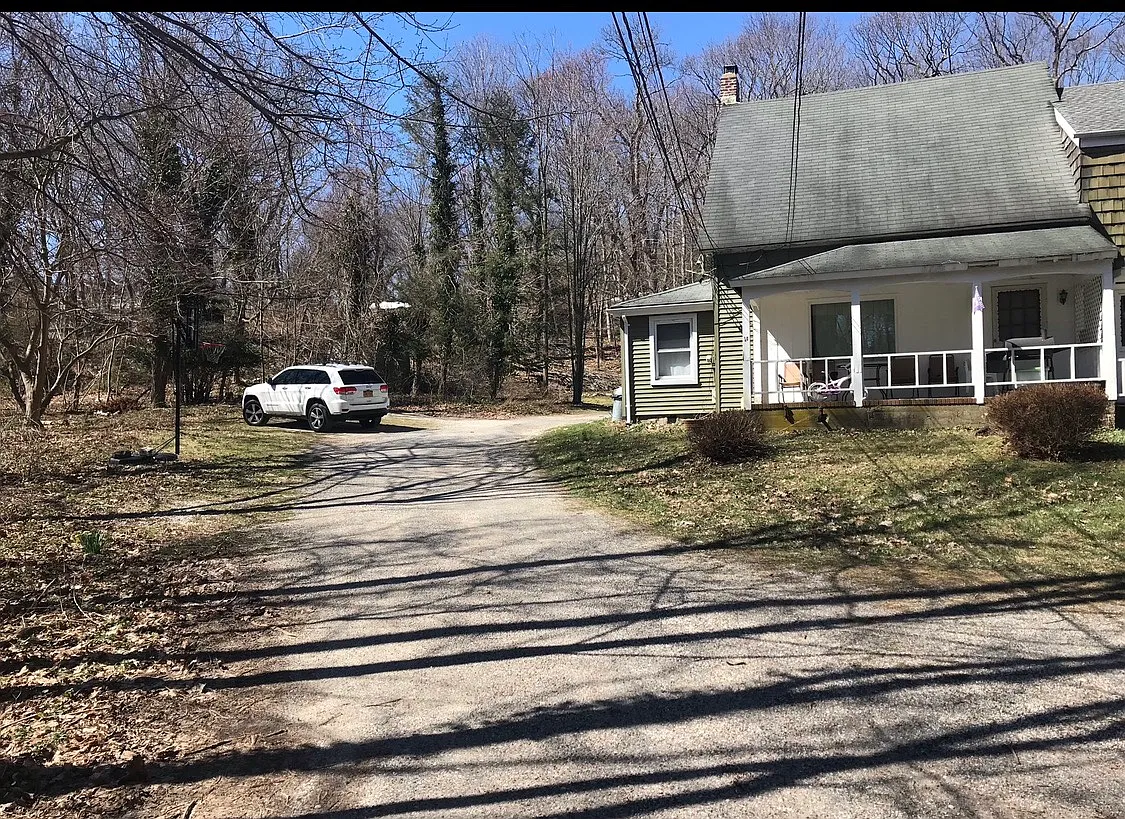 Main St, East Setauket — Photo 1
