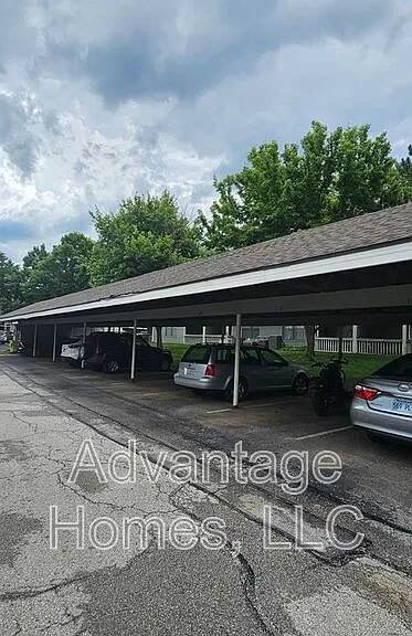 8793 W 106th Ter — Photo 22