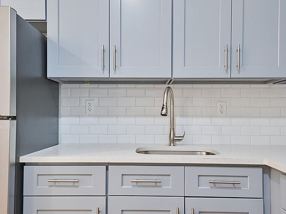 5th image of 360 E 184th St #4B