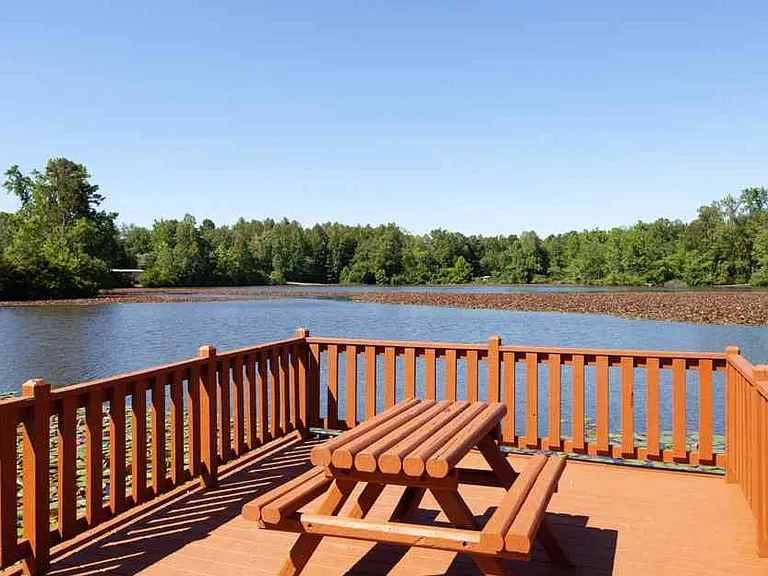 Woodlake (NC) — Photo 1